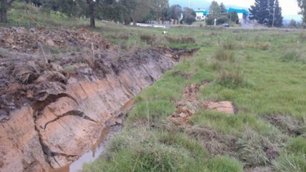 Image - example of bad earthworks - near water